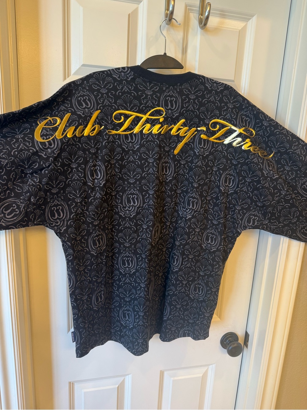 Disneyland Club 33 Spirit Jersey, Size M - Picture 5 of 9